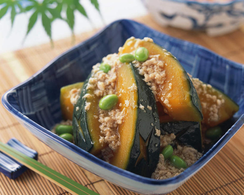 无人,横图,俯视,室内,特写,白天,烹饪,餐桌,桌子,南瓜,蔬菜,许多,阴影,新鲜,光线,影子,陶瓷,金瓜,肉,日本料理,牛肉,料理,食品,陶瓷制品,很多,菜肴,美食,肉类,番瓜,食物,容器,碗,日式料理,日式,佳肴,有机食品,绿色食品,餐台,储藏,麦瓜,倭瓜,储存,肉食,彩图,高角度拍摄,贮存