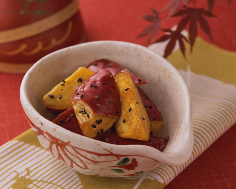 无人,横图,俯视,室内,特写,白天,烹饪,餐桌,桌子,红薯,蔬菜,新鲜,陶瓷,日本料理,料理,食品,陶瓷制品,菜肴,美食,食物,容器,碗,日式料理,日式,佳肴,有机食品,绿色食品,餐台,储藏,储存,山芋,甘薯,番薯,地瓜,彩图,高角度拍摄,贮存