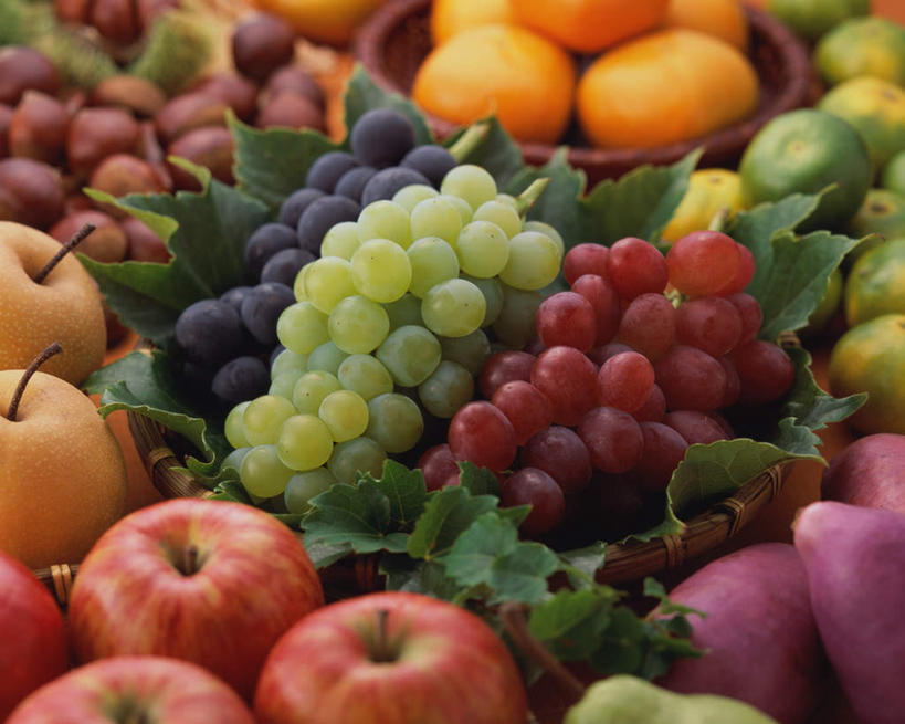 无人,横图,俯视,室内,特写,白天,苹果,梨,葡萄,柿子,红薯,蔬菜,水果,许多,橙色背景,新鲜,栗子,生食,食品,果实,很多,食物,香梨,摄影,有机食品,绿色食品,影棚,生梨,山葫芦,蒲桃,草龙珠,山芋,甘薯,番薯,地瓜,彩图,高角度拍摄,影棚拍摄,拍摄