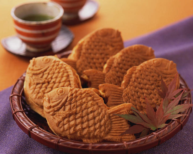 点心,无人,横图,俯视,室内,特写,白天,植物,餐桌,桌子,豆,蔬菜,餐具,阴影,新鲜,光线,碟子,盘,影子,豆类,豆子,刀豆,食品,甜点,甜品,鲷鱼,四季豆,食物,糕点,盘子,碟,甜食,有机食品,绿色食品,餐台,鲷,加吉鱼,铜盆鱼,芸豆,豆科,菜豆,二季豆,白肾豆,架豆,玉豆,去豆,班加吉,加真鲷,彩图,高角度拍摄