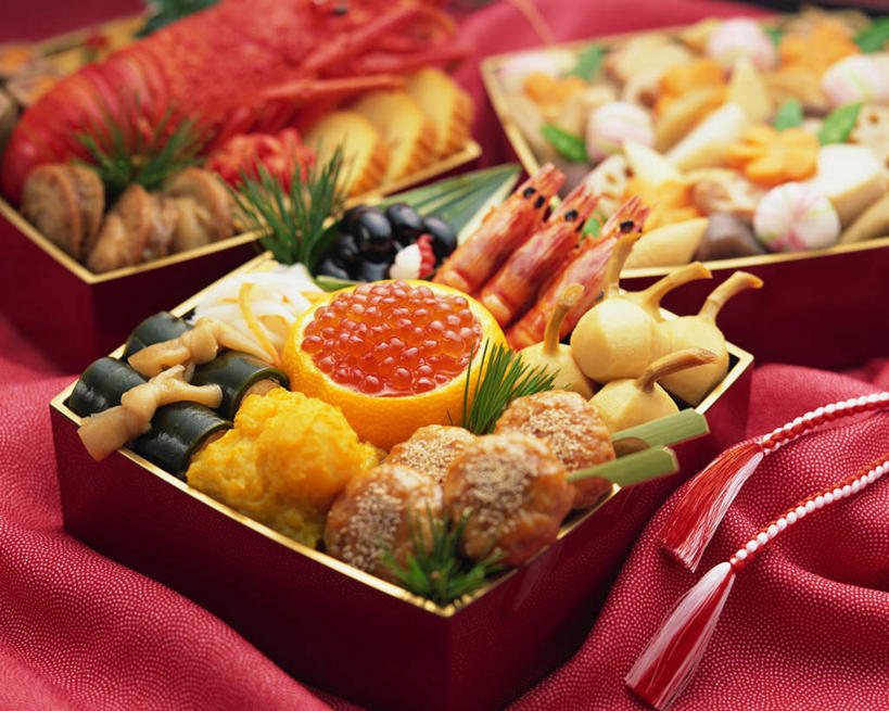 海鲜,龙虾,清酒,无人,横图,俯视,室内,特写,白天,烹饪,蔬菜,阴影,红色背景,新鲜,光线,木制,木盒,扇子,影子,折扇,纸扇,虾,鱼卵,日本料理,料理,食品,酒类,清凉,鱼籽,凉爽,文化,水产,菜肴,美食,海洋生物,酒,食物,饮料,木制品,容器,日式料理,日式,摄影,佳肴,有机食品,绿色食品,影棚,储藏,储存,水生动物,海产品,水生物,海底动物,撒扇,彩图,高角度拍摄,影棚拍摄,拍摄,贮存,传统文化