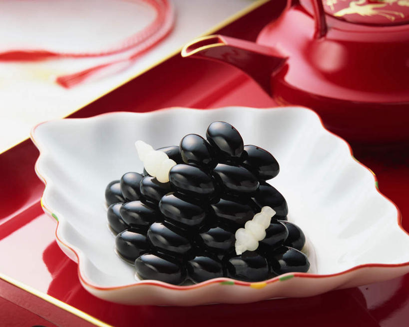 无人,横图,俯视,室内,特写,白天,烹饪,植物,餐桌,桌子,豆,蔬菜,阴影,新鲜,光线,影子,陶瓷,豆类,豆子,黑豆,日本料理,料理,食品,陶瓷制品,菜肴,美食,食物,容器,碗,日式料理,日式,佳肴,有机食品,绿色食品,餐台,储藏,储存,豆科,乌豆,乌大豆,彩图,高角度拍摄,贮存