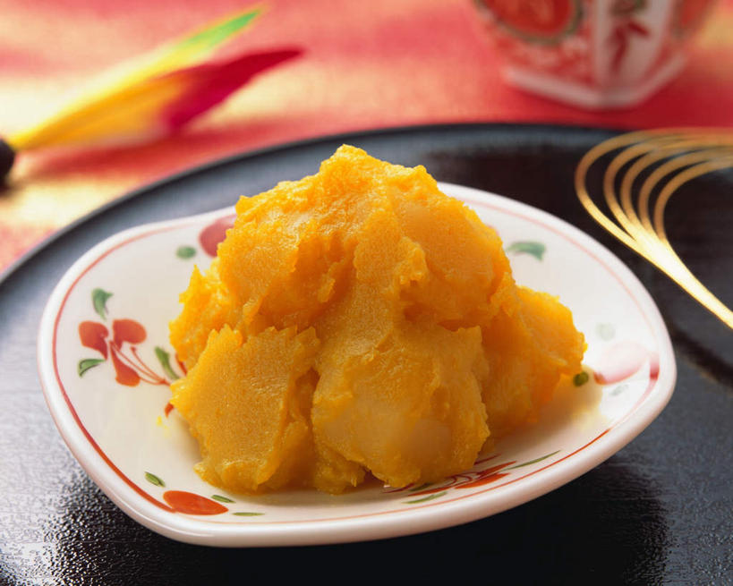 无人,横图,俯视,室内,特写,白天,烹饪,餐桌,桌子,餐具,水果,阴影,新鲜,光线,碟子,盘,影子,板栗,栗子,生食,日本料理,料理,食品,坚果,果实,毛栗子,菜肴,美食,食物,黄色,盘子,碟,日式料理,日式,佳肴,有机食品,绿色食品,餐台,毛栗,栗果,栗楔,彩图,高角度拍摄