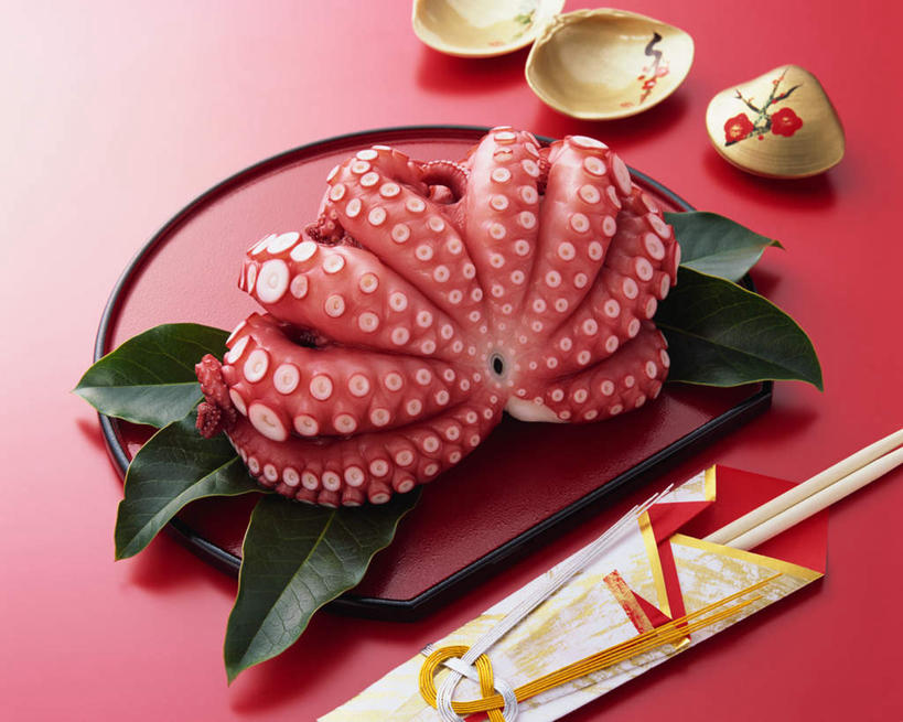 无人,横图,俯视,室内,特写,白天,烹饪,餐桌,桌子,芹菜,蔬菜,餐具,叶子,阴影,新鲜,光线,叉子,刀叉,刀子,碟子,盘,影子,肉,日本料理,牛肉,料理,食品,绿叶,菜肴,美食,肉类,食物,盘子,碟,日式料理,日式,嫩叶,佳肴,有机食品,绿色食品,餐台,餐刀,肉食,餐叉,豆瓣菜,根芹菜,根洋芹,球根塘蒿,水蔊菜,水田芥菜,水茼蒿,西洋菜,叶,叶片,进餐用具,药芹,水芹,旱芹,彩图,高角度拍摄