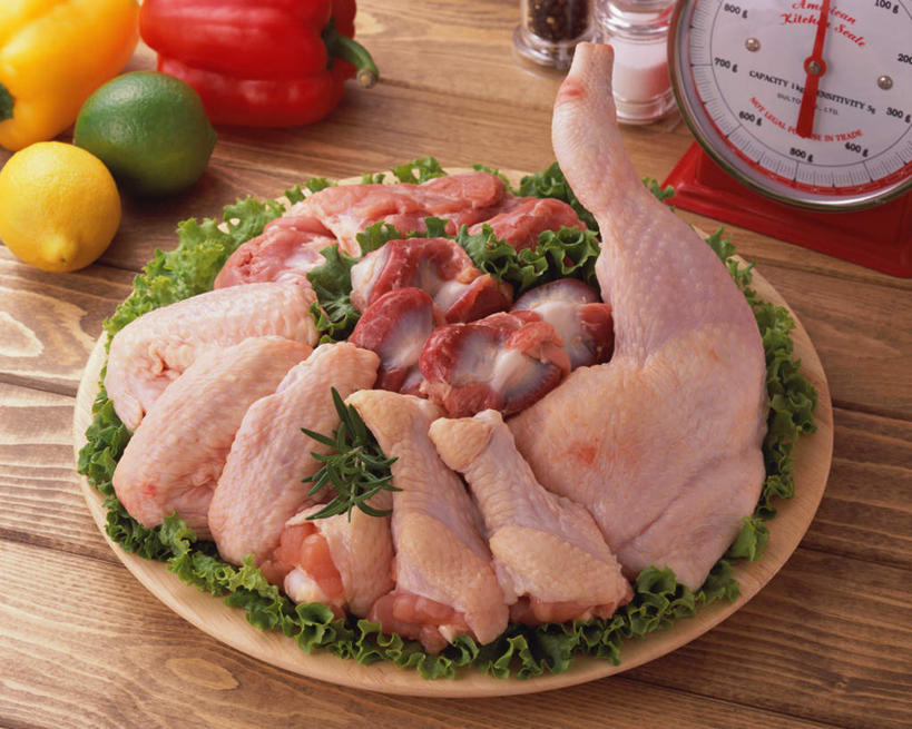 无人,横图,俯视,室内,特写,白天,烹饪,餐桌,桌子,芹菜,蔬菜,餐具,叶子,阴影,新鲜,光线,叉子,刀叉,刀子,碟子,盘,影子,肉,日本料理,牛肉,料理,食品,绿叶,菜肴,美食,肉类,食物,盘子,碟,日式料理,日式,嫩叶,佳肴,有机食品,绿色食品,餐台,餐刀,肉食,餐叉,豆瓣菜,根芹菜,根洋芹,球根塘蒿,水蔊菜,水田芥菜,水茼蒿,西洋菜,叶,叶片,进餐用具,药芹,水芹,旱芹,彩图,高角度拍摄