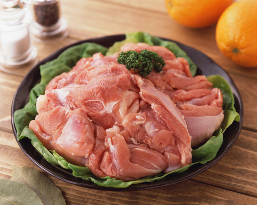 无人,横图,俯视,室内,特写,白天,烹饪,餐桌,桌子,芹菜,蔬菜,餐具,叶子,阴影,新鲜,光线,叉子,刀叉,刀子,碟子,盘,影子,肉,日本料理,牛肉,料理,食品,绿叶,菜肴,美食,肉类,食物,盘子,碟,日式料理,日式,嫩叶,佳肴,有机食品,绿色食品,餐台,餐刀,肉食,餐叉,豆瓣菜,根芹菜,根洋芹,球根塘蒿,水蔊菜,水田芥菜,水茼蒿,西洋菜,叶,叶片,进餐用具,药芹,水芹,旱芹,彩图,高角度拍摄