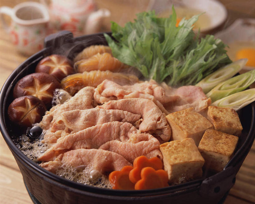 豆腐,无人,横图,俯视,室内,特写,白天,烹饪,餐桌,桌子,萝卜,胡萝卜,蔬菜,阴影,新鲜,光线,影子,陶瓷,菌菇,香菇,蛋,鸡蛋,肉,日本料理,料理,食品,陶瓷制品,菌类,猪肉,菜肴,美食,肉类,食物,容器,碗,日式料理,日式,食用菌,佳肴,有机食品,绿色食品,餐台,储藏,豆制品,储存,肉食,豚肉,卵,红萝卜,甘荀,彩图,高角度拍摄,贮存