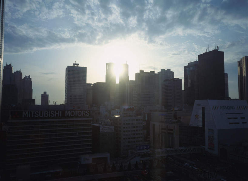 无人,高楼大厦,横图,室外,白天,正面,度假,美景,城市风光,城市,大厦,建筑,摩天大楼,东京,日本,亚洲,一排,许多,阴影,整齐,光线,影子,墙,景观,云,云朵,新宿,很多,背光,云彩,娱乐,墙壁,墙面,排列,蓝色,白云,蓝天,天空,阳光,楼宇,天,享受,休闲,景色,放松,晴朗,队列,逆光,东亚,本州,关东地方,本州岛,日本国,东京都,新宿区,县厅,东京市,晴空,彩图,大楼,高层建筑,高楼,摩天楼