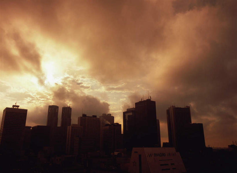 无人,高楼大厦,横图,室外,白天,仰视,度假,美景,日落,城市风光,城市,大厦,建筑,摩天大楼,东京,日本,亚洲,一排,许多,阴影,整齐,光线,影子,墙,景观,晚霞,霞光,云,云朵,落日,新宿,很多,背光,云彩,娱乐,墙壁,墙面,排列,白云,天空,阳光,黄昏,楼宇,天,享受,休闲,景色,彩霞,放松,队列,逆光,东亚,本州,关东地方,本州岛,日本国,东京都,新宿区,县厅,东京市,夕照,夕阳,彩图,低角度拍摄,大楼,高层建筑,高楼,摩天楼,斜阳