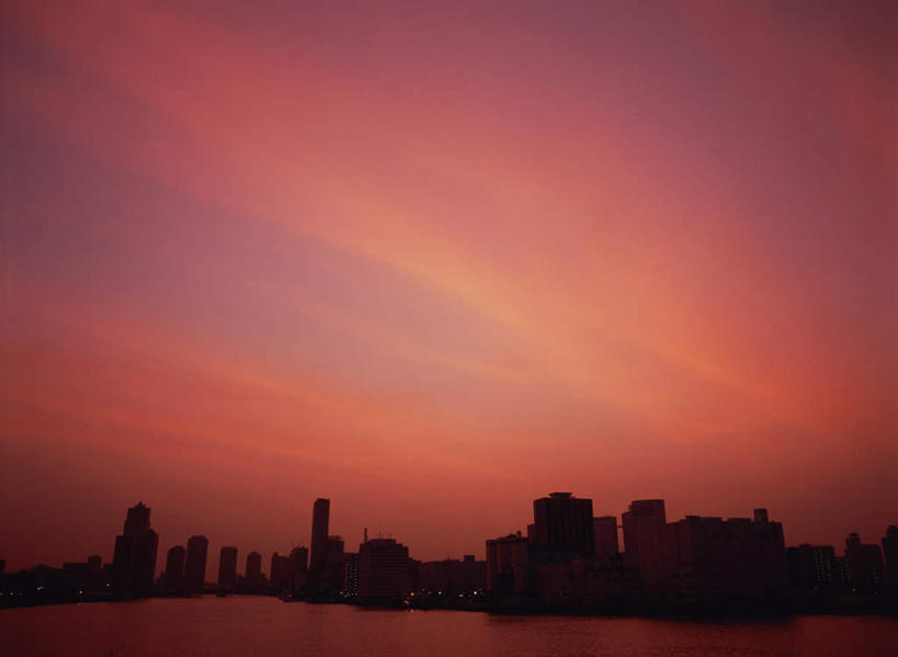 无人,高楼大厦,横图,室外,白天,正面,度假,海浪,海洋,美景,日落,城市风光,城市,大厦,建筑,摩天大楼,东京,日本,亚洲,阴影,波纹,光线,影子,墙,景观,浪花,晚霞,霞光,落日,涟漪,背光,娱乐,墙壁,墙面,倒影,水纹,阳光,海水,黄昏,楼宇,波浪,享受,休闲,景色,彩霞,放松,倒映,逆光,海景,东亚,本州,关东地方,本州岛,日本国,东京都,水晕,夕照,反照,大海,风浪,海,海水的波动,近岸浪,涌浪,夕阳,彩图,大楼,高层建筑,高楼,摩天楼,斜阳