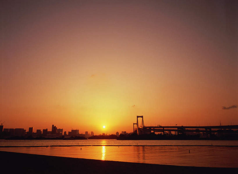 无人,高楼大厦,横图,室外,白天,正面,度假,海浪,海洋,美景,日落,太阳,城市风光,城市,大桥,大厦,建筑,立交桥,摩天大楼,桥梁,美国,阴影,波纹,光线,影子,景观,浪花,晚霞,霞光,落日,高架,纪念碑,斜拉桥,桥,涟漪,背光,娱乐,倒影,水纹,阳光,海水,黄昏,楼宇,波浪,享受,休闲,景色,彩霞,放松,倒映,北美,北美洲,犹他州,美洲,逆光,海景,水晕,北亚美利加洲,亚美利加洲,犹他,蜂窝之州,蜂房州,彩虹桥国家纪念碑,彩虹桥纪念碑,夕照,反照,大海,风浪,海,海水的波动,近岸浪,涌浪,夕阳,彩图,大楼,高层建筑,高楼,摩天楼,斜阳