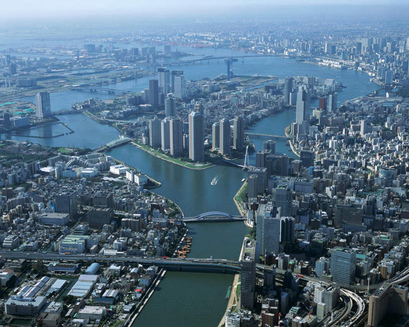 无人,高楼大厦,横图,俯视,航拍,室外,白天,度假,草地,草坪,海浪,海洋,美景,植物,城市风光,城市,大桥,大厦,道路,建筑,立交桥,路,摩天大楼,桥梁,公路,汽车,东京,日本,亚洲,波纹,飞溅,溅,液体,景观,浪花,高架,斜拉桥,桥,游艇,交通,娱乐,游轮,车,草,树,树木,绿色,水纹,自然,海水,船尾波,交通工具,轿车,波浪,享受,休闲,景色,放松,生长,成长,鸟瞰,喷洒,海景,东亚,本州,关东地方,本州岛,日本国,东京都,筑地,筑地市场,大海,风浪,海,海水的波动,近岸浪,涌浪,马路,彩图,高角度拍摄,大楼,高层建筑,高楼,摩天楼