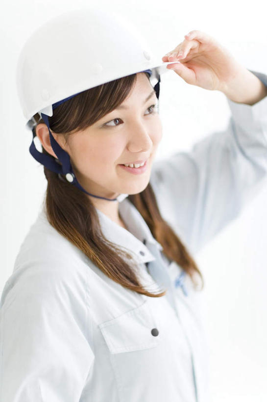 东方人,脸,头,脸颊,手,一个人,建筑工人,站,笑,捏,微笑,露齿笑,竖图,室内,特写,白天,白色背景,侧面,工作服,制服,安全,帽子,亚洲,仅一个年轻女性,仅一个女性,仅一个人,戴,头盔,防护,捏着,注视,黄种人,肩膀,安全帽,观察,看,站着,手部,摄影,影棚,观看,保护,单手,戴着,察看,关注,保险,帽檐,保全,周全,安稳,安定,工作制服,平安,年轻女性,女人,女性,亚洲人,头部,脸部,脸蛋,面部,站立,半身,彩图,影棚拍摄,工作套服,拍摄