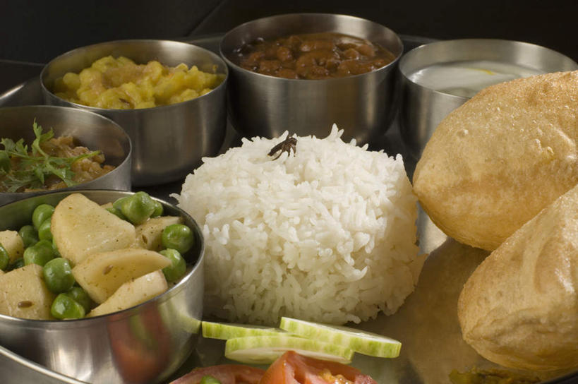 点心,米饭,煎饼,牛奶,无人,横图,俯视,室内,特写,白天,植物,餐桌,桌子,柠檬,豆,花生,蔬菜,土豆,西红柿,脆,切片,阴影,黑色背景,新鲜,反射,影子,豆类,豆子,肉,油炸,食品,坚果,饮品,饭,营养,文化,饼,小吃,肉类,食物,糕点,饮料,碗,摄影,长生果,有机食品,绿色食品,影棚,餐台,五谷,乳制品,奶,牛乳,薄饼,花生仁,肉食,豆科,安神,落花生,落生,青大豆,印度薄饼,花生米,益母果,柠果,芋艿,洋芋,山药蛋,青豆,马铃薯,花生豆,番茄,彩图,高角度拍摄,影棚拍摄,拍摄