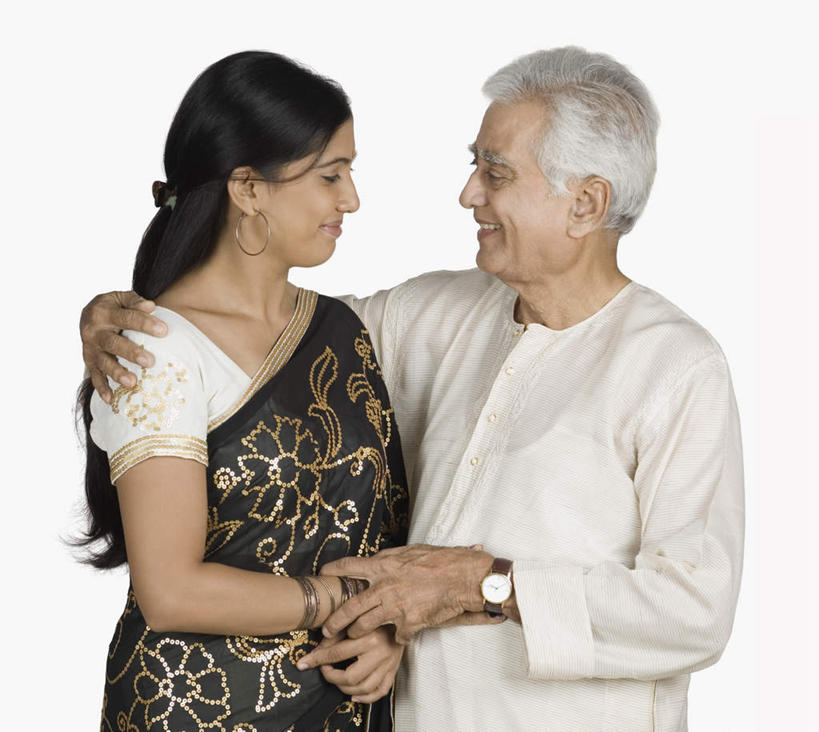 两个人,夫妻,站,抱,笑,微笑,露齿笑,横图,室内,白天,白色背景,正面,民族服装,爱情,亚洲,时间,时钟,手表,浪漫,计时,注视,钟表,观察,看,站着,表,恩爱,恋人,摄影,服饰,影棚,抱着,观看,飘逸,腕表,察看,搂着,庄重,关注,追求,纱丽,雅致,纱丽服,清婉,妍丽,老年男性,男人,男性,女人,女性,中年女性,亚洲人,印度人,情侣,钟,怀抱,搂,搂抱,相抱,拥抱,站立,半身,彩图,影棚拍摄,传统服装,民俗服,拍摄,伴侣,奢华