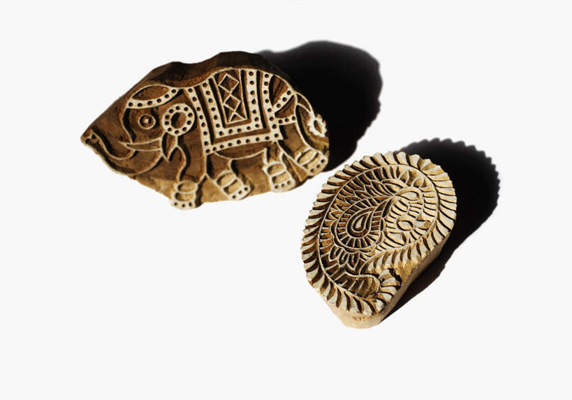 无人,横图,俯视,室内,特写,白天,白色背景,桌面,桌子,哺乳动物,大象,野生动物,静物,雕塑,阴影,艺术,装饰,反射,木制,雕刻,雕像,影子,动物,木制品,工艺品,摄影,影棚,纪念,美术,主题,陈列,功能,美学,象,彩图,高角度拍摄,影棚拍摄,拍摄