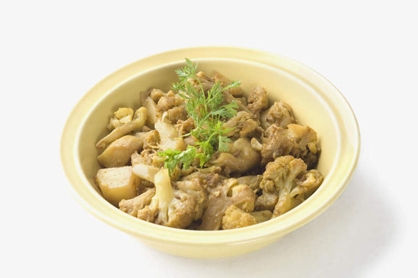 咖哩,无人,横图,俯视,室内,特写,白天,白色背景,烹饪,桌面,桌子,芹菜,蔬菜,土豆,亚洲,阴影,新鲜,反射,木制,影子,陶瓷,花菜,花椰菜,西兰花,调料,料理,食品,陶瓷制品,调味品,调味料,咖喱,菜肴,美食,食物,一个,木制品,容器,碗,摄影,佳肴,有机食品,绿色食品,荷兰芹,欧芹,香芹,影棚,单个,储藏,椰菜花,储存,法香,巴西利,洋香菜,洋芫荽,法国香菜,馍馍蛋,旱芹菜,番荽,甘蓝花,亚洲人,印度人,洋芋,山药蛋,马铃薯,彩图,高角度拍摄,影棚拍摄,拍摄,贮存