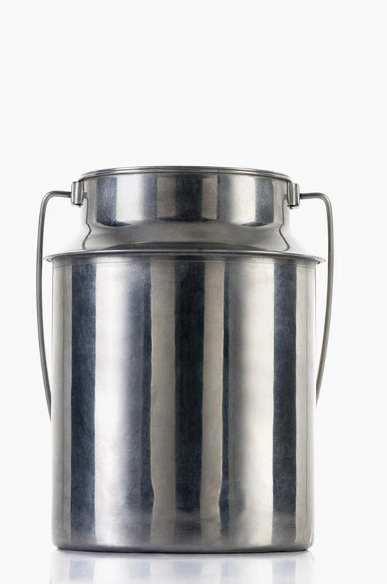 无人,竖图,室内,特写,白天,白色背景,正面,桌面,桌子,静物,金属制品,金属,木制,罐子,一个,木制品,瓶子,摄影,影棚,单个,彩图,影棚拍摄,拍摄