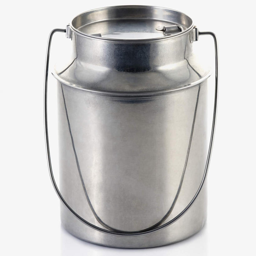 牛奶,无人,横图,室内,特写,白天,白色背景,正面,纯洁,静物,金属制品,阴影,反射,金属,影子,银色,饮品,营养,饮料,一个,容器,摄影,信仰,影棚,单个,储藏,铁盒,乳制品,奶,牛乳,储存,高贵,雅致,安神,彩图,影棚拍摄,拍摄,贮存