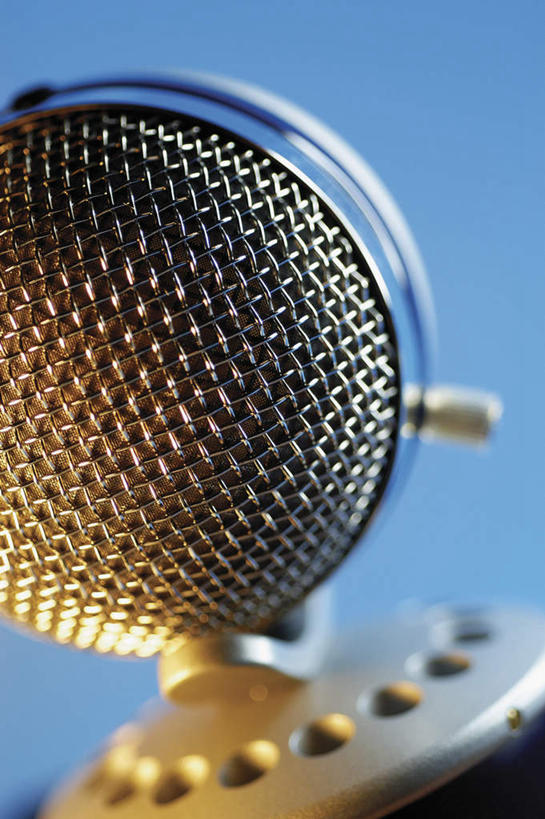 无人,竖图,俯视,室内,特写,白天,静物,阴影,蓝色背景,朦胧,模糊,反射,影子,球形,一个,话筒,摄影,影棚,单个,麦克风,扩音器,传声器,微音器,彩图,高角度拍摄,影棚拍摄,拍摄