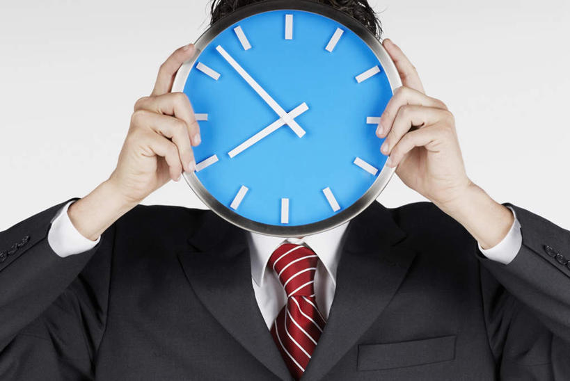 西方人,手,一个人,商务人士,商务男性,站,横图,室内,特写,白天,白色背景,正面,衬衫,欧洲,欧洲人,双手,仅一个男性,仅一个人,握,套装,时间,时钟,领带,拿,计时,拿着,仅一个年轻男性,一个,挂钟,钟表,站着,手部,表,握着,遮,遮掩,摄影,影棚,单个,掩盖,遮挡,象征,庄重,商务装,身份,工薪阶层,遮盖,正式,地位,掩饰,男人,男性,年轻男性,白种人,白领,上班族,钟,站立,半身,彩图,影棚拍摄,衬衣,拍摄