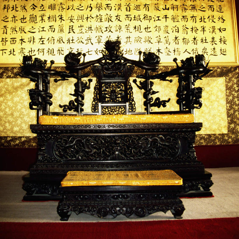 无人,方图,室内,白天,正面,旅游,度假,标志建筑,地标,建筑,椅子,南京,中国,亚洲,装饰,英文,标志,雕刻,文字,字符,字母,木椅,娱乐,标识,建设,江苏,享受,休闲,旅游胜地,放松,英文字母,华丽,修饰,点缀,东亚,江苏省,南京市,中华人民共和国,华东地区,苏,省会,衬托,美观,雅致,雅观,雕镂,雕琢,镌刻,石头城,彩图