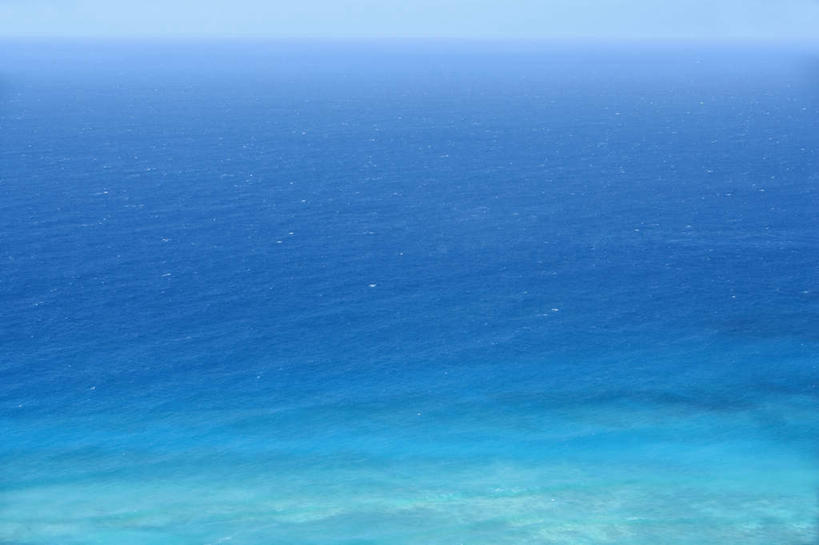 无人,横图,室外,白天,正面,旅游,度假,岛屿,海浪,海洋,美景,城市,夏威夷,美国,景观,浪花,水平线,辽阔,海平线,娱乐,蓝色,蓝天,天空,自然,海水,天,享受,休闲,广阔,景色,放松,晴朗,一望无际,北美,北美洲,自然风光,美洲,海景,万里无云,瓦胡岛,欧胡岛,火奴鲁鲁,首府,欧湖岛,夏威夷州,爱洛哈之州,北亚美利加洲,亚美利加洲,聚集之岛,檀香山市,无边无际,一马平川,大海,风浪,海,海水的波动,近岸浪,列岛,群岛,涌浪,诸岛,晴空,晴空万里,彩图,水天相接,水天一线,檀香山,威基基海滩