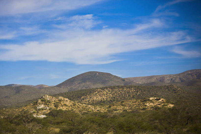 无人,横图,室外,白天,正面,旅游,度假,石头,美景,森林,山,山脉,树林,植物,墨西哥,阴影,光线,石子,影子,景观,山顶,山峰,云,云朵,山峦,云彩,娱乐,树,树木,蓝色,绿色,白云,蓝天,天空,阳光,自然,群山,天,享受,休闲,景色,放松,生长,晴朗,成长,北美,北美洲,自然风光,美洲,沉积岩,圣路易斯波托西,北亚美利加洲,亚美利加洲,墨西哥合众国,仙人掌王国,圣路易斯波托西州,颠峰,极峰,水成岩,石块,岩石,晴空,彩图