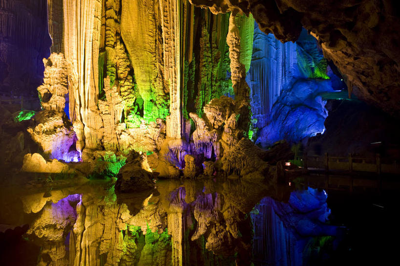 无人,横图,彩色,室内,白天,正面,旅游,度假,河流,石头,美景,山,山脉,水,霓虹灯,桂林,中国,亚洲,阴影,光线,影子,河水,景观,山峰,水流,灯光,七彩,山峦,娱乐,光源,霓虹,灯,倒影,自然,群山,享受,休闲,景色,放松,洞穴,广西,倒映,照明设备,自然风光,东亚,钟乳石,石钟乳,广西壮族自治区,中华人民共和国,桂林市,桂,华南地区,氖灯,洞窟,窟窿,反照,石块,岩石,彩图,荔浦,荔浦县,银子岩