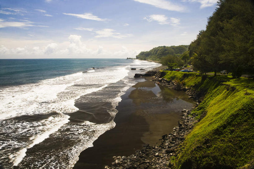 无人,横图,室外,白天,正面,旅游,度假,海浪,海洋,石头,美景,森林,沙滩,山,山脉,树林,植物,阴影,光线,沙子,石子,影子,海岸,景观,浪花,山峰,水平线,悬崖,云,云朵,辽阔,海平线,沙地,山峦,云彩,娱乐,树,树木,蓝色,绿色,白云,蓝天,天空,阳光,自然,海水,群山,天,享受,休闲,广阔,景色,放松,生长,晴朗,成长,一望无际,自然风光,大洋洲,海景,塔希提岛,法属波利尼西亚,社会群岛,首府,大溪地,法属玻利尼西亚,绝壁,塔西提岛,无边无际,一马平川,帕皮提,大海,风浪,海,海水的波动,海滩,近岸浪,石块,岩石,涌浪,晴空,彩图,水天相接,水天一线