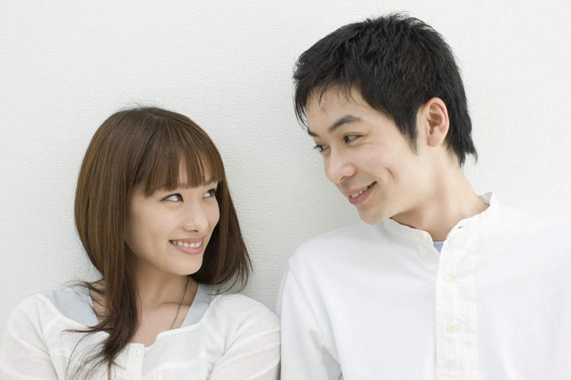 东方人,两个人,站,笑,微笑,露齿笑,横图,室内,白天,白色背景,正面,爱情,亚洲,阴影,服装,反射,影子,浪漫,注视,休闲装,黄种人,相视,衣服,观察,看,站着,休闲,温暖,温馨,面对面,休闲服,恩爱,恋人,摄影,服饰,影棚,观看,对视,和睦,察看,互视,关注,相对,相看,酒涡,梨涡,男人,男性,年轻男性,年轻女性,女人,女性,亚洲人,情侣,站立,半身,彩图,影棚拍摄,拍摄,伴侣,融洽