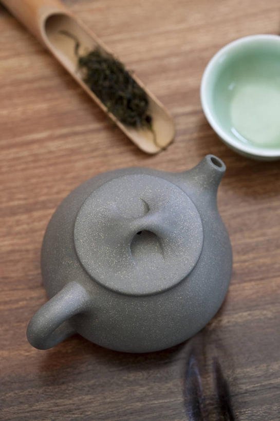 无人,竖图,俯视,室内,特写,下午茶,桌子,静物,北京,中国,亚洲,装饰,材料,瓷器,壶,茶道,茶叶,陶瓷制品,古典,茶盘,传统,茶壶,容器,摄影,紫砂壶,有机食品,中国茶,简单,中国文化,古典风格,东亚,东亚文化,茶杯,彩图,高角度拍摄,传统文化,青瓷,茶匙