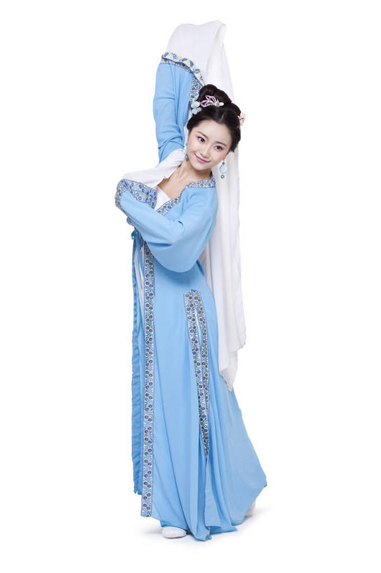 东方人,成年人,一个人,微笑,竖图,留白,白色背景,正面,民族服装,快乐,自由,幸福,北京,中国,亚洲,仅一个年轻女性,仅一个女性,仅一个人,表演,服装,艺术,缎带,古典,文化,表演者,传统,扮演,衣服,发饰,手势,乐趣,美女,平衡,摄影,服饰,影棚,仙女,古装,演出,袖子,高雅,优美,享乐,娱乐活动,发髻,中国文化,摄影棚,肖像,古典风格,演出服,东亚,东亚文化,韵味,年轻女性,女人,女性,亚洲人,中国人,年轻人,彩图,影棚拍摄,传统服装,民俗服,装扮,欢乐,拍摄,魅力,打手势,传统文化,美人,水袖