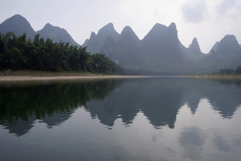 无人,横图,室外,白天,旅游,度假,河流,美景,山,山脉,水,桂林,中国,亚洲,反射,地形,景观,水面,喀斯特,娱乐,风景,自然,黄昏,地标建筑,享受,休闲,景色,放松,摄影,宁静,中国文化,自然风光,自然现象,东亚,东亚文化,漓江,广西壮族自治区,自然地理,彩图,桂林山水