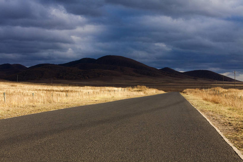 无人,横图,室外,白天,消失点,旅途,山,高速公路,路,坝上,中国,亚洲,地形,草,天空,自然,摄影,东亚,内蒙古,彩图