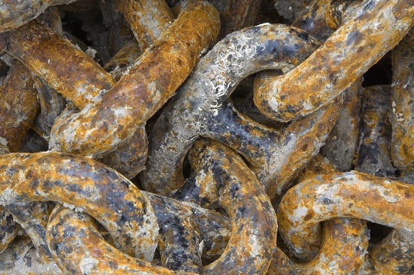 无人,横图,俯视,室外,特写,白天,静物,金属制品,一堆,堆叠,堆积,生锈,金属,铁链,堆,腐蚀,侵蚀,腐化,锈迹斑斑,彩图,高角度拍摄