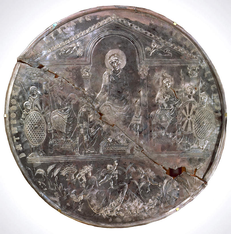 西方人,一个人,无人,竖图,室内,白天,白色背景,正面,成功,胜利,工艺美术品,雕塑,欧洲,欧洲人,仅一个男性,仅一个人,仅一个中年男性,艺术,装饰,雕刻,雕像,艺术品,注视,工艺品,观察,看,光彩,摄影,影棚,观看,纪念,工艺,皇帝,美术,权威,察看,高贵,关注,主题,奖牌,荣誉,奖品,陈列,功能,美学,权力,统治,荣耀,权势,天子,九五之尊,圣上,统治者,陛下,官家,势力,光荣,男人,男性,中年男性,白种人,彩图,全身,影棚拍摄,拍摄