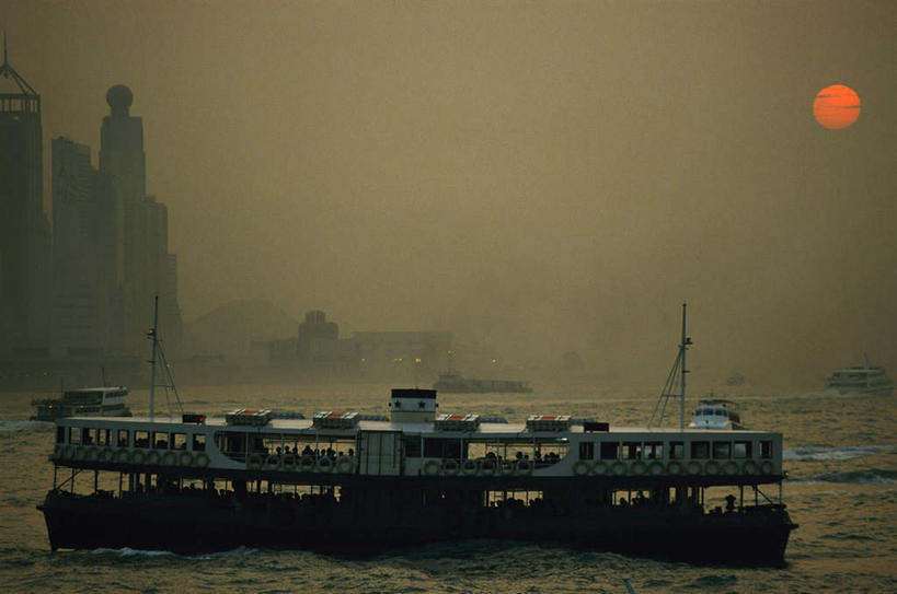 无人,高楼大厦,横图,室外,白天,正面,度假,办公楼,河流,美景,水,太阳,城市风光,城市,大厦,建筑,轮船,摩天大楼,写字楼,船,香港,中国,亚洲,阴影,波纹,朦胧,模糊,光线,影子,河水,景观,水流,娱乐,水纹,阳光,楼宇,交通工具,波浪,享受,休闲,商务楼,景色,放松,港,渡轮,载具,东亚,香港特别行政区,港澳台,中华人民共和国,彩图,大楼,高层建筑,高楼,摩天楼