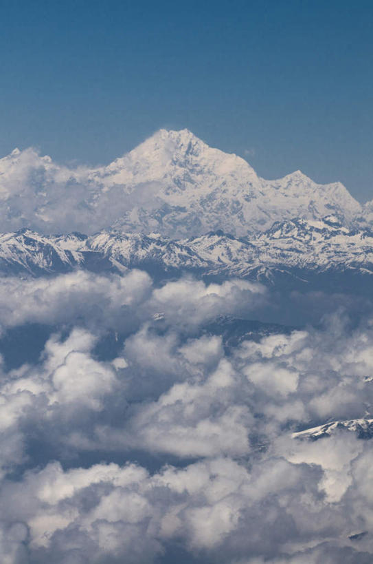 无人,竖图,室外,白天,正面,旅游,度假,石头,美景,山,雪,雪山,大雪,不丹,亚洲,阴影,光线,石子,影子,冰,积雪,景观,山峰,雪景,云,云朵,冬季,冬天,山峦,云彩,娱乐,蓝色,白云,蓝天,天空,阳光,自然,天,享受,休闲,景色,放松,寒冷,晴朗,连绵,冰冷,绵延,自然风光,南亚,严寒,冰凉,酷寒,凛冽,凛凛,极冷,绵亘,不丹王国,石块,岩石,晴空,彩图