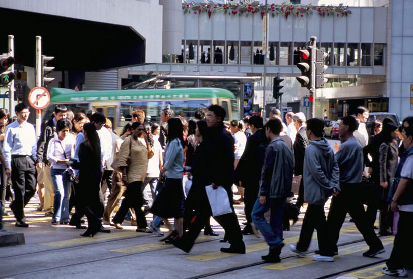 东方人,高楼大厦,走,横图,室外,白天,侧面,度假,美景,城市风光,城市,大厦,道路,建筑,路,摩天大楼,人行横道,公路,电视,香港,中国,亚洲,阴影,环保,光线,广告牌,影子,景观,人行道,交通,许多人,注视,黄种人,娱乐,建设,广告,绿色,阳光,液晶电视,观察,看,一群人,享受,休闲,景色,放松,清晰,轻薄,能源,观看,回收,港,资源,察看,关注,彩电,人行横道线,宣传,利用,便携,低碳,东亚,循环,香港岛,香港特别行政区,港澳台,中华人民共和国,告白,彩色电视机,持续,港岛,亚洲人,电视机,斑马线,马路,步行,散步,走路,彩图,全身,大楼,高层建筑,高楼,摩天楼,高清