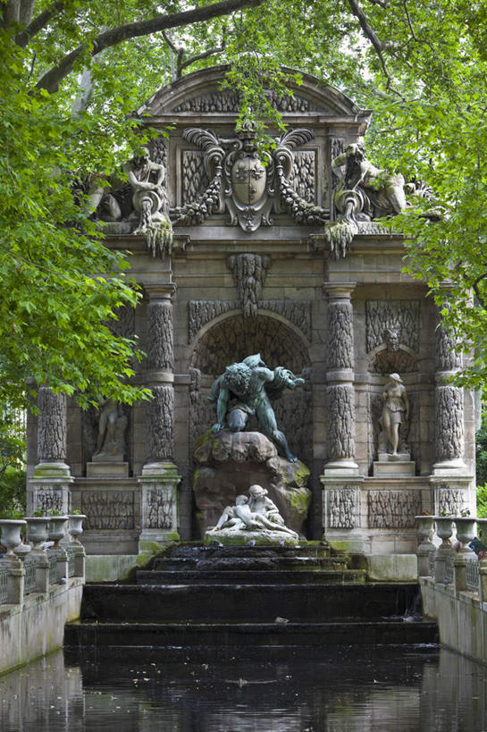 无人,竖图,室外,白天,正面,旅游,度假,喷泉,叶子,雕塑,法国,巴黎,欧洲,阴影,朦胧,模糊,艺术,装饰,光线,雕刻,雕像,影子,景观,绿叶,首都,文化,娱乐,阳光,工艺品,品味,享受,休闲,嫩叶,放松,纪念,美术,主题,水景,陈列,法兰西共和国,功能,美学,美观,法兰西第五共和国,卢森堡公园,设计,叶,叶片,彩图