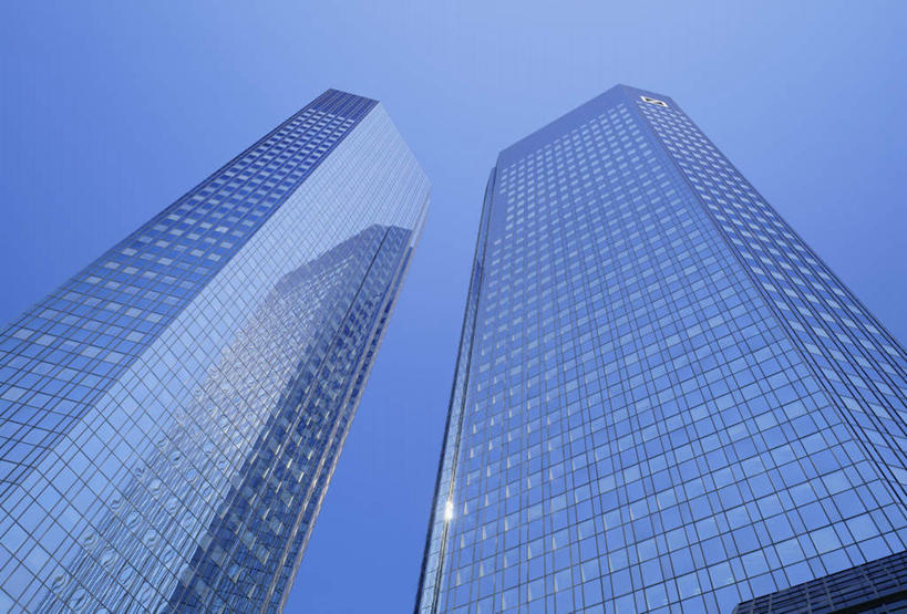 无人,高楼大厦,横图,室外,白天,仰视,度假,美景,窗户,城市风光,城市,大厦,建筑,摩天大楼,德国,欧洲,阴影,光线,影子,墙,景观,娱乐,玻璃窗,墙壁,墙面,蓝色,蓝天,天空,阳光,楼宇,天,享受,休闲,景色,放松,晴朗,西欧,万里无云,德意志联邦共和国,法兰克福,法兰克福市,黑森州,晴空,晴空万里,彩图,低角度拍摄,大楼,高层建筑,高楼,摩天楼