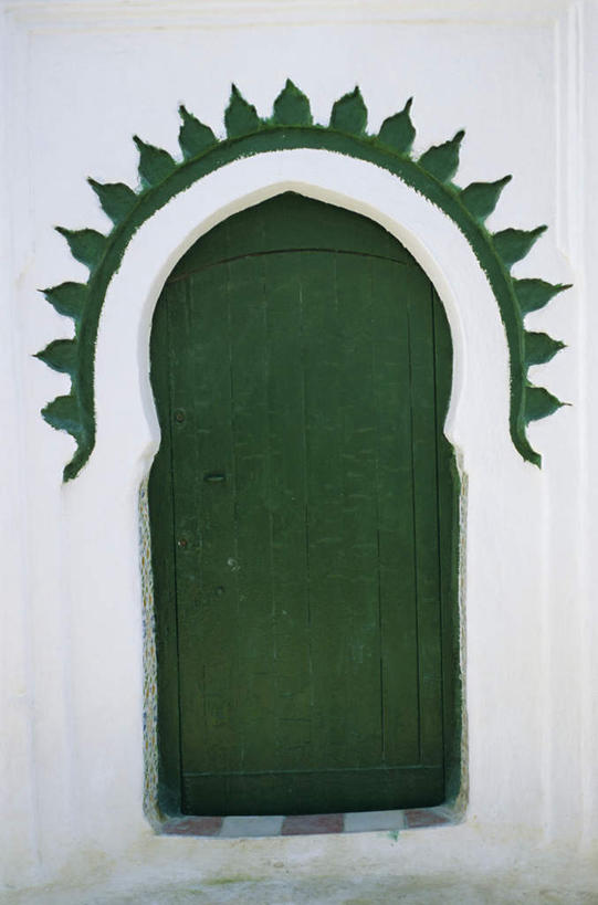 无人,竖图,室外,特写,白天,正面,旅游,度假,楼梯,门,标志建筑,地标,建筑,非洲,摩洛哥,阴影,花纹,装饰,光线,影子,阶梯,墙,拱门,娱乐,建设,墙壁,墙面,台阶,绿色,阳光,门框,享受,休闲,旅游胜地,放松,华丽,修饰,点缀,衬托,美观,雅致,雅观,阿非利加洲,摩洛哥王国,丹吉尔,丹吉尔省,彩图