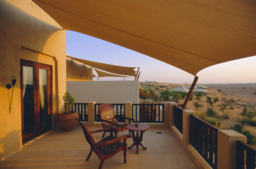 无人,栏杆,露台,横图,室外,白天,正面,度假,草地,草坪,美景,日落,沙漠,植物,门,城市风光,城市,酒店,椅子,阿联酋,亚洲,景观,晚霞,霞光,落日,围栏,娱乐,护栏,草,绿色,黄昏,门框,享受,休闲,景色,彩霞,放松,遮阳棚,西亚,阿拉伯联合酋长国,迪拜,夕照,杜拜,大漠,砂漠,夕阳,彩图,旅店,晒台,天台,眺望台,斜阳