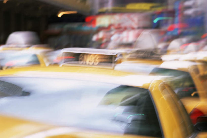 无人,横图,室外,白天,正面,长时间曝光,旅游,度假,道路,路,公路,出租车,汽车,纽约,美国,许多,阴影,朦胧,模糊,光线,影子,交通,娱乐,车,黄色,阳光,交通工具,轿车,享受,休闲,放松,迅速,北美,北美洲,敏捷,堵塞,载具,的士,美洲,计程车,曝光,纽约州,帝国之州,帝国州,北亚美利加洲,亚美利加洲,疾速,暴光,马路,彩图