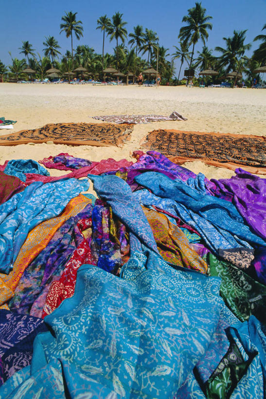 无人,竖图,室外,白天,正面,旅游,度假,美景,沙滩,植物,棕榈树,叶子,印度,亚洲,一堆,阴影,堆叠,堆积,花纹,光线,布,沙子,图案,影子,海岸,景观,绿叶,沙地,布纹,娱乐,树,树木,蓝色,绿色,蓝天,天空,阳光,自然,纪念品,天,享受,休闲,嫩叶,景色,放松,生长,晴朗,成长,纪念,留念,堆,布匹,自然风光,南亚,怀念,棕榈叶,万里无云,印度共和国,记念,果阿,果阿邦,叶,叶片,海滩,晴空,晴空万里,彩图