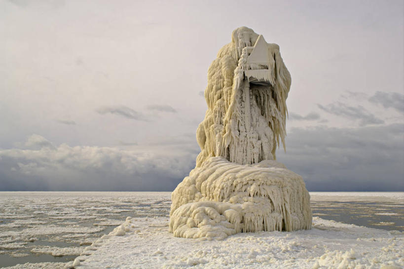 无人,横图,室外,白天,留白,风险,雪,风,暴风雨,美国,冰,云,冬天,自然灾害,天气,寒冷,力量,摄影,北美,北美洲,美洲,密歇根湖,北亚美利加洲,亚美利加洲,密歇根,密歇根州,貂熊州,狼獾之州,狼獾州,贡献,五大湖,彩图,美利坚合众国,广角