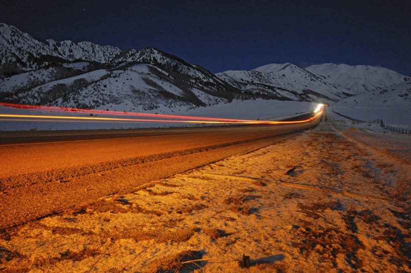 无人,横图,室外,夜晚,长时间曝光,山,雪,路,美国,地形,冬天,摄影,尾灯,犹他,彩图,旅行