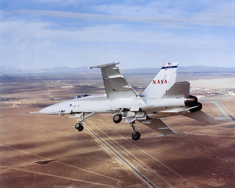 无人,横图,俯视,航拍,室外,技术,飞机,美国,军事,着陆,飞,摄影,迅速,战斗机,鸟瞰,加利福尼亚,噪声,起落架,美国宇航局,彩图,高角度拍摄,爱德华兹空军基地,飞机跑道