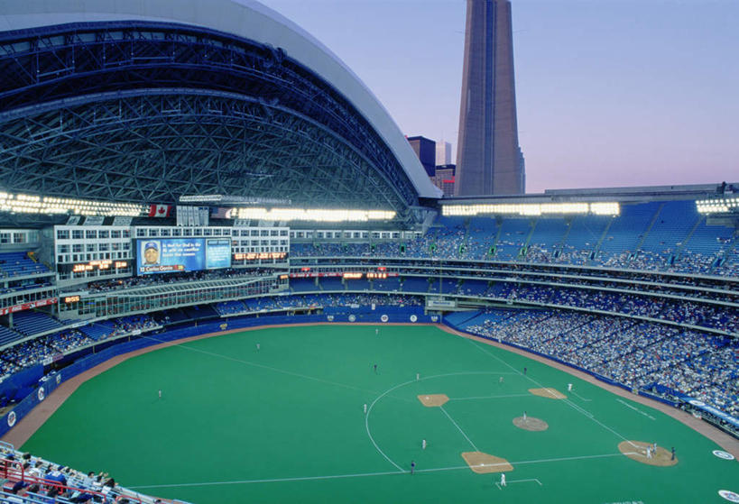 西方人,体育馆,运动场,坐,横图,室外,白天,正面,锻炼,旅游,度假,运动,棒球,垒球,日落,标志建筑,地标,建筑,欧洲,加拿大,欧洲人,服装,晚霞,霞光,落日,看台,许多人,注视,休闲装,娱乐,建设,体育场,球,衣服,黄昏,观察,看,一群人,享受,休闲,休闲服,旅游胜地,彩霞,放松,服饰,观看,察看,北美,北美洲,关注,美洲,多伦多,省会,北亚美利加洲,亚美利加洲,运动馆,安大略省,安省,北方好莱坞,多伦多市,夕照,体育,白种人,夕阳,坐着,彩图,全身,健身,斜阳